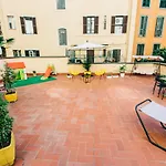 La Vite Vaticana Guest house 4*