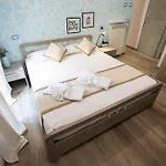 Guest house La Vite Vaticana 4*